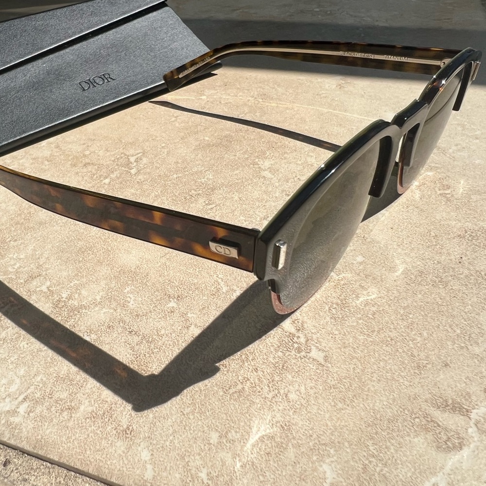 Christian Dior tortoise half round sunglasses - Picture 2 of 6